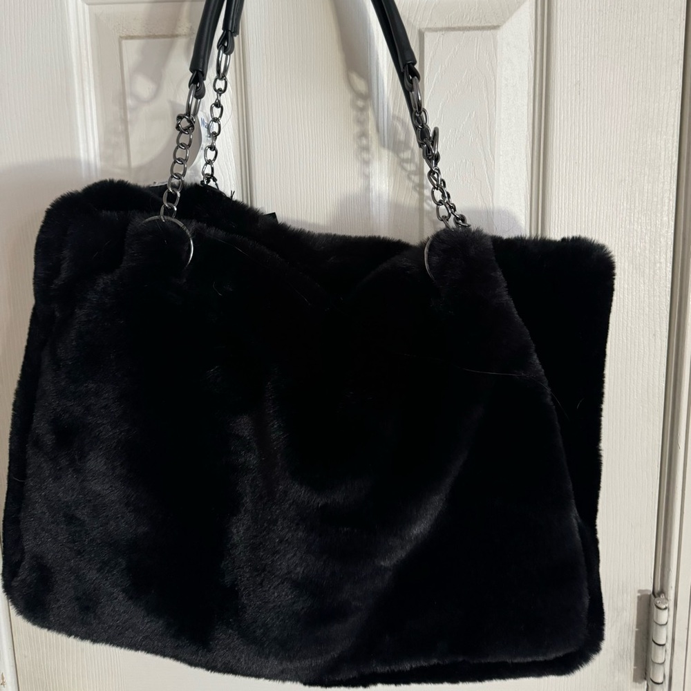 NWT HOUSE OF HARLOW BLACK FAUX FUR SILVER STRAP SHOULDER TOTE SLOUCH BAG
